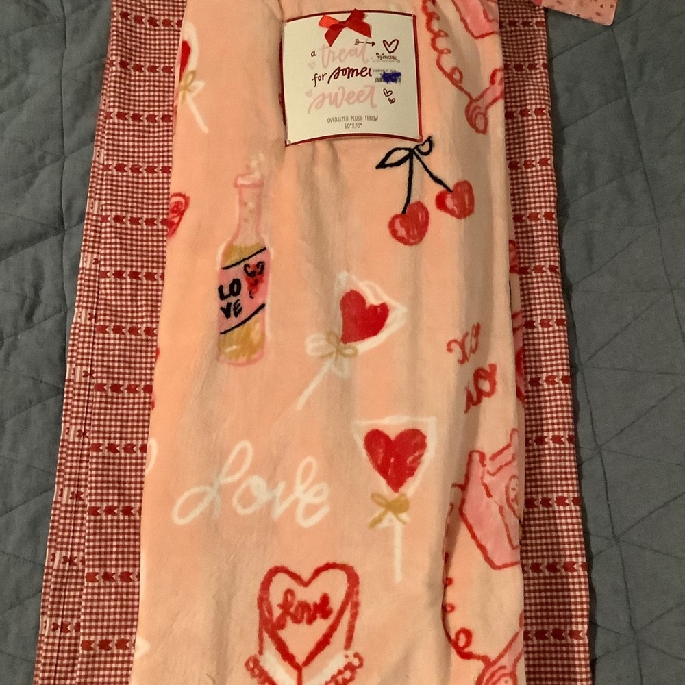 NEW Valentines Day Cherry hearts, cakes, and bottles Plush Throw Blanket